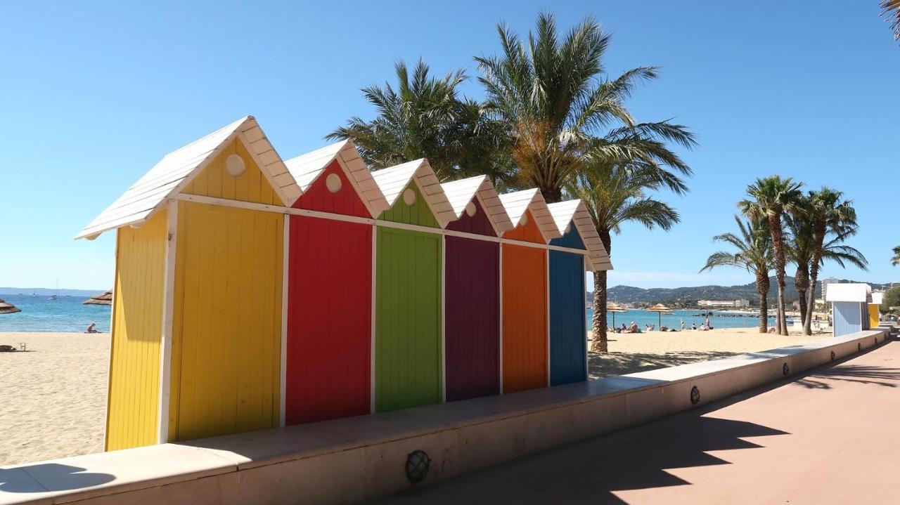 Résidence Le St James Le Lavandou Esterno foto