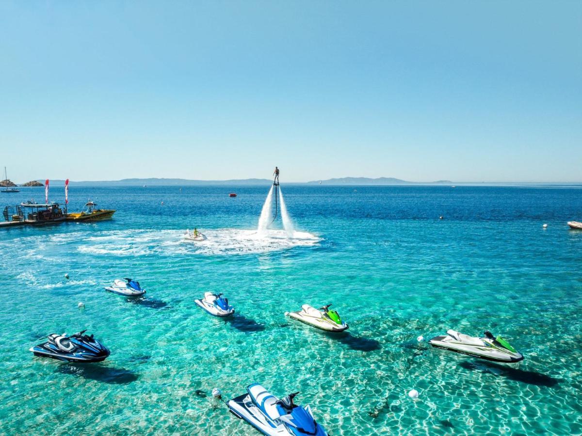 Résidence Le St James Le Lavandou Esterno foto